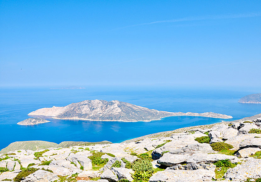 Nikouria island utanför Agios Pavlos på norra Amorgos.