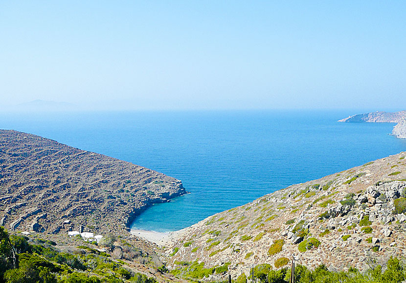 Amorgos bästa stränder. Tyrokomos beach.