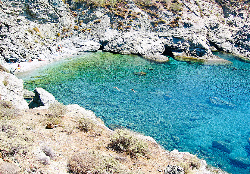 Folegandros bästa stränder. Ambeli beach.