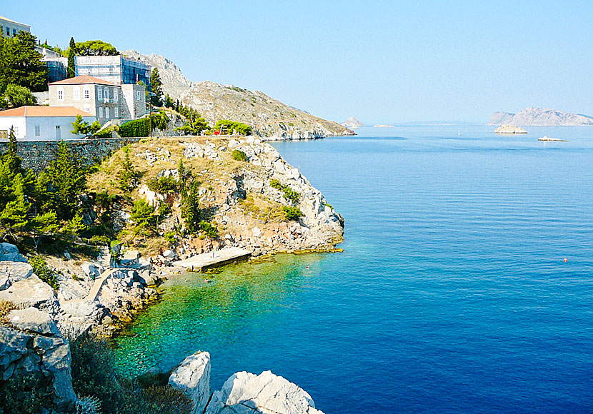 De bästa stränderna på Hydra i Grekland. Avlaki beach.