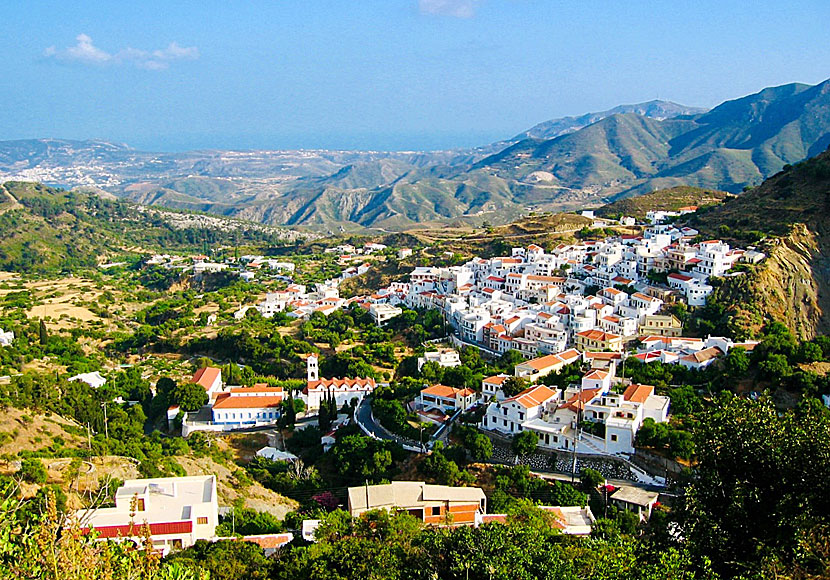 Den fina bergsbyn Aperi på Karpathos i Grekland.