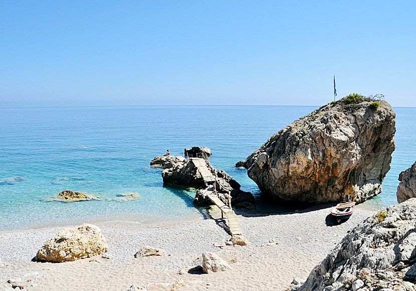 Kato Lakos beach på Karpathos ser ut som en paradisstrand i Thailand.