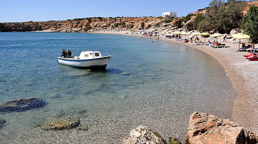 Christou Pigadi beach söder om Damatria beach på Karpathos.