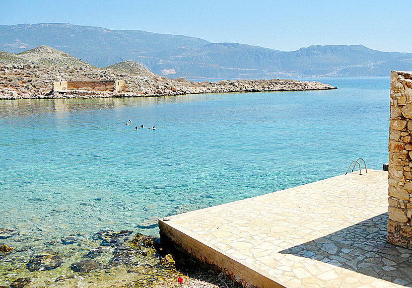 Badplatser och stränder på ön Kastellorizo nära Kaz i Turkiet.  