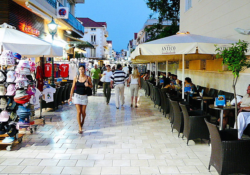 Bra tavernor och restauranger i Argostoli på Kefalonia.