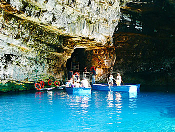 Melissani lake på Kefalonia.