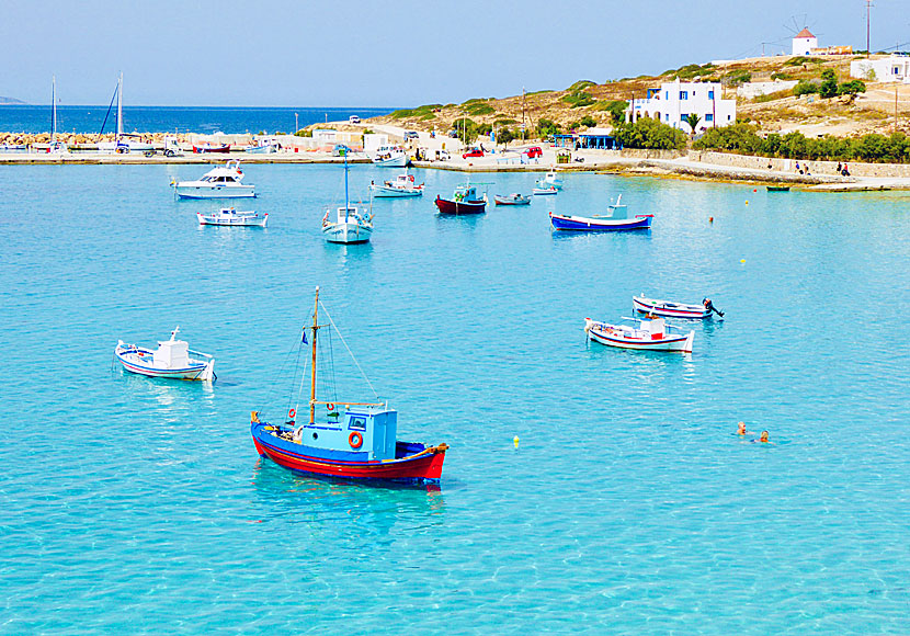 Hamnen och hamnstranden på Koufonissi.