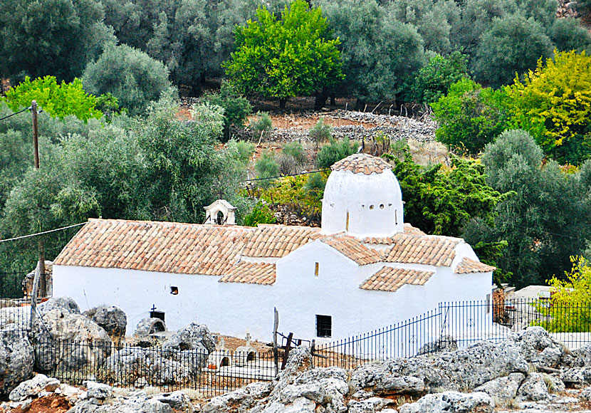 Agios Ioannis church på andra sidan Aradenabron.