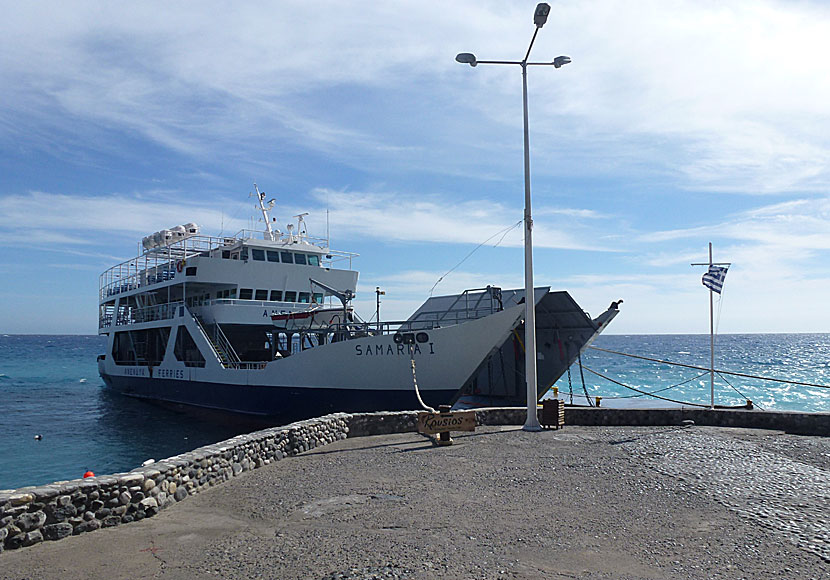 Bilfärjan Samaria trafikerar Paleochora, Sougia, Agia Roumeli, Loutro och Chora Sfakion på södra Kreta.