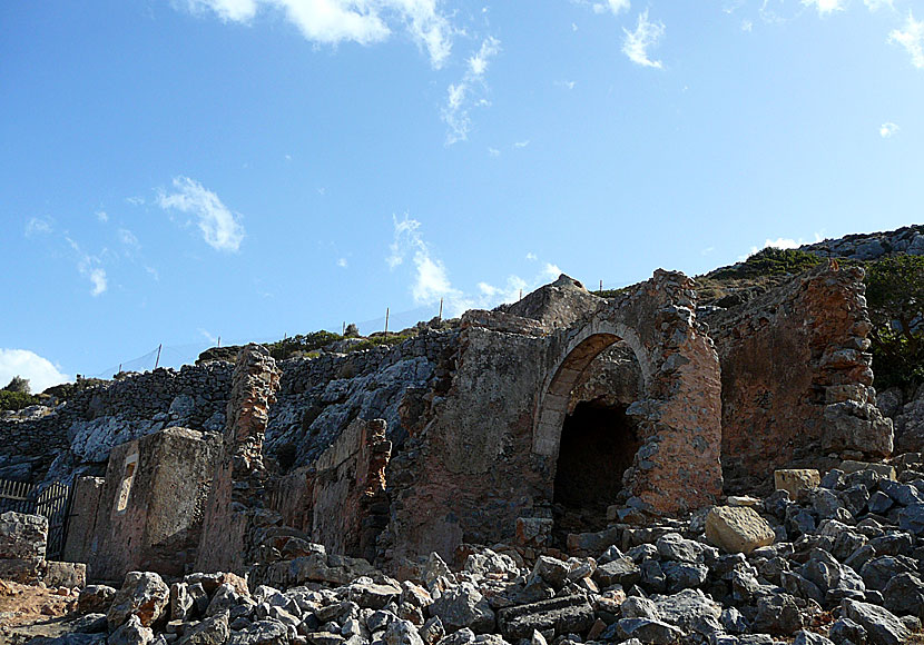 Kyrkan Panagia Arkoudiotissa på Akrotirihalvön på Kreta.