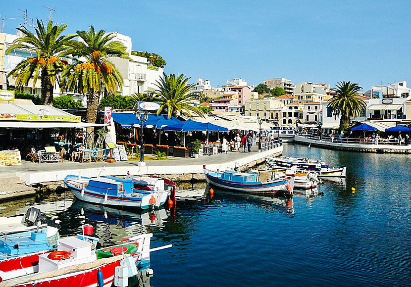 Sjön Lake Voulismeni i Agios Nikolaos på östra Kreta.