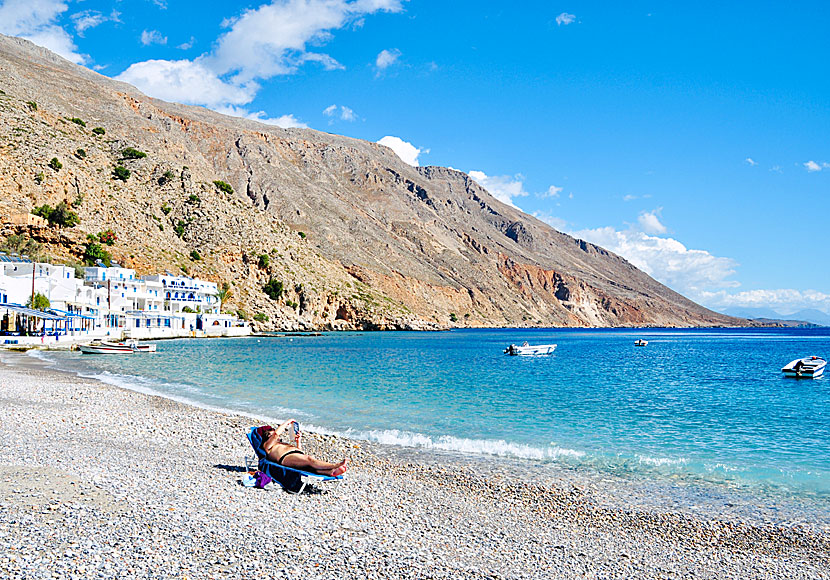 Kan man resa till Loutro på Kreta i oktober och november?