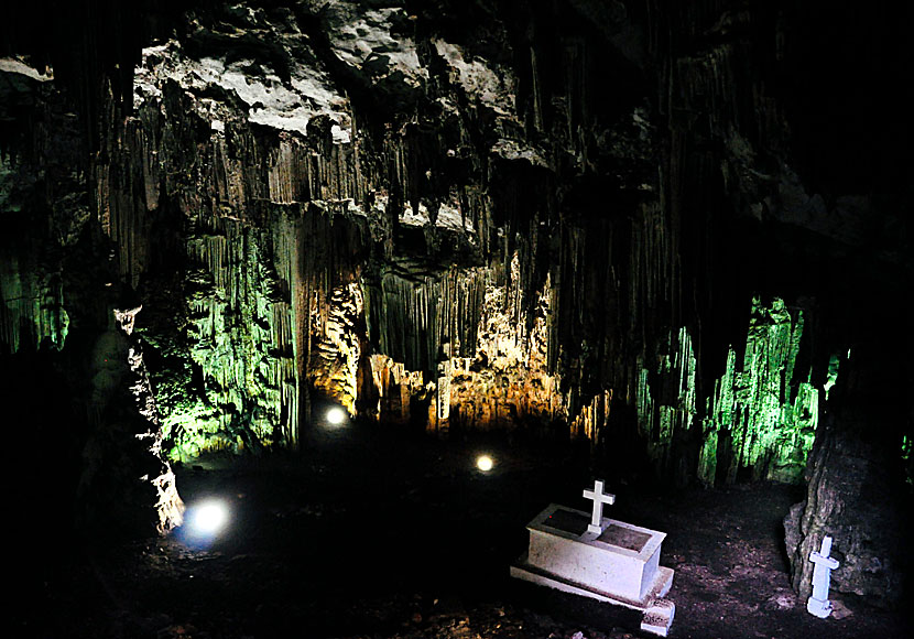 Sarkofagen i Melidoni cave på Kreta.