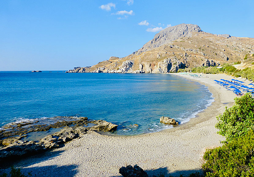 Missa inte fantastiska Souda beach när du reser till byarna Mirthios och Sellia ovanför Plakias på södra Kreta.