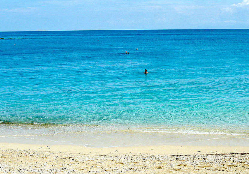 Det ljuvliga vattnet som omger stranden i Agios Nikitas på Lefkas.