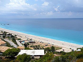 Kathisma och Pefkoulia beach på Lefkas.  