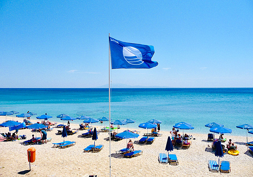 Stranden i Agios Isidoros på Lesbos har förärats en Blue Flag.