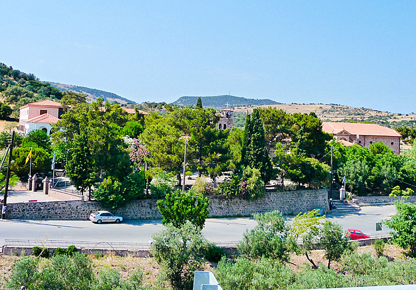 Den heliga ikonen i Taxiarchis Monastery på Lesbos är tillverkad av människoblod.