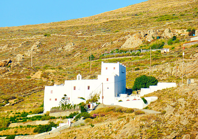 Nunneklostret Agios Ioannis Chryssostomos Monastery på Naxos.