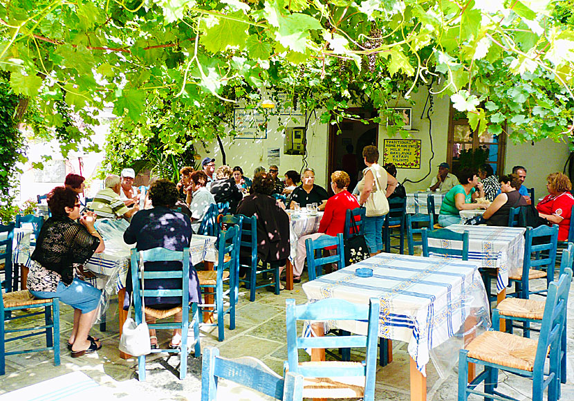 Tavernor och restauranger i Chalki på Naxos.