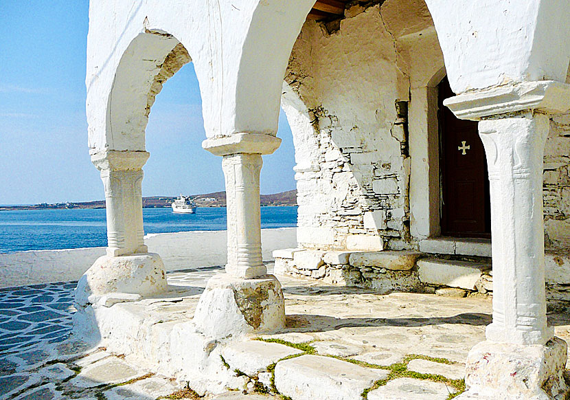 Gamla fina kyrkor och kapell i Parikia på Paros.