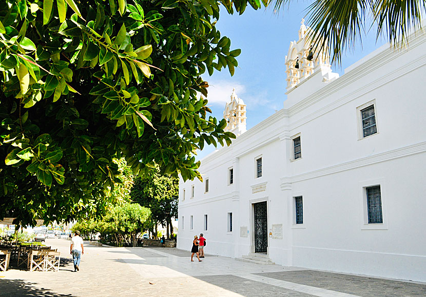 Kyrkan Panagia Ekatontapiliani i Parikia på Paros.