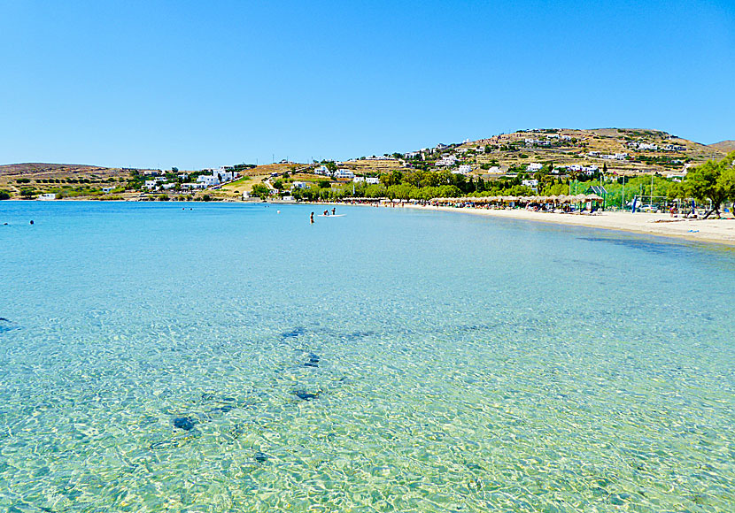 Missa inte Livadia och Krios beach som är de bästa stränderna i Parikia.