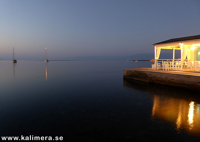 Koroni by night.