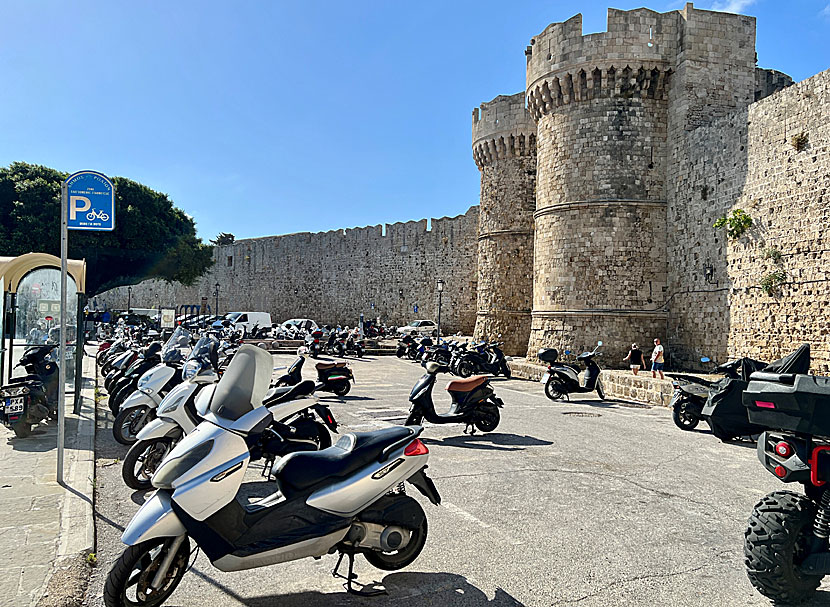 Parkeringsplatser i Rhodos gamla stad.