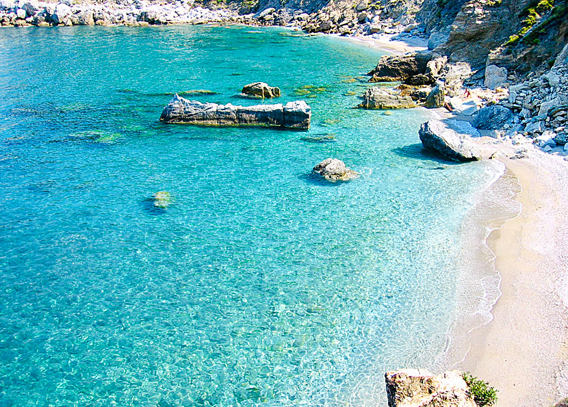 Agios Ioannis beach under  Mamma Mia-kyrkan.