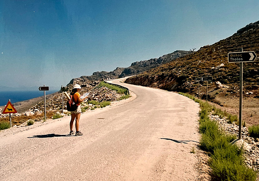 Vandra mellan Livadia och Tholos beach på Tilos i Dodekaneserna. 