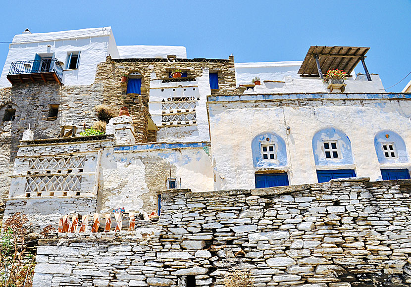 Det sägs finnas mellan 600 och 1 200 Venetianska duvslag på ön Tinos i Kykladerna.