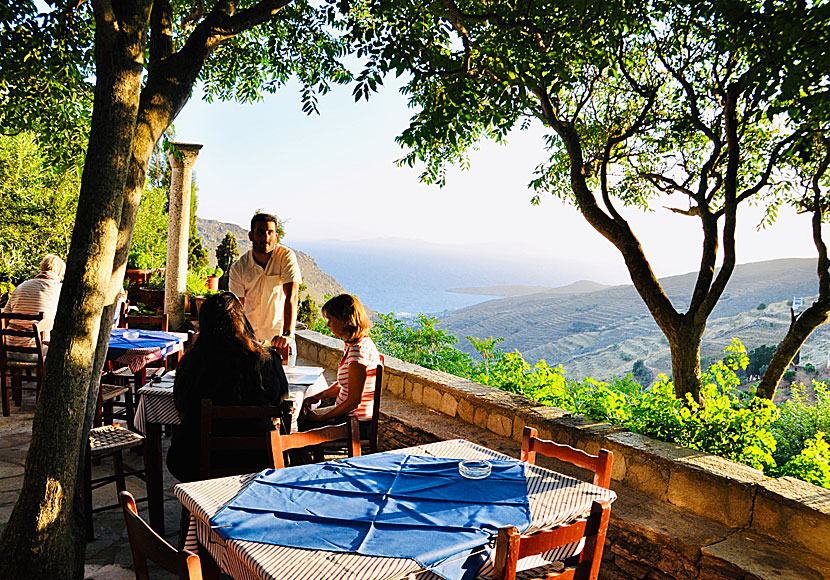 Taverna Drosia i Ktikados är en av Tinos bästa restauranger. 