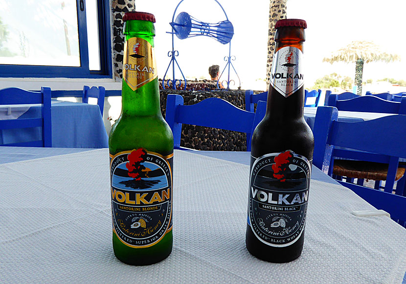 Det lokala ölet Volkan beer från Santorini i Kykladerna.