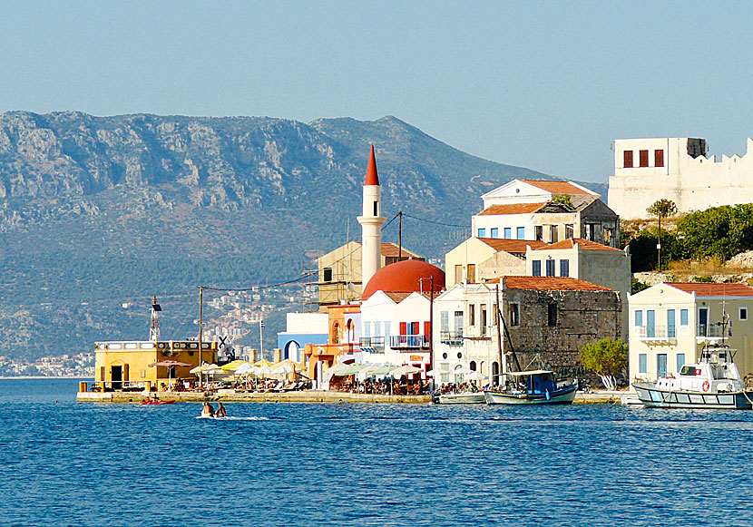 Moskén och minareten i Megisti på Kastellorizo klarade sig under andra världskriget.