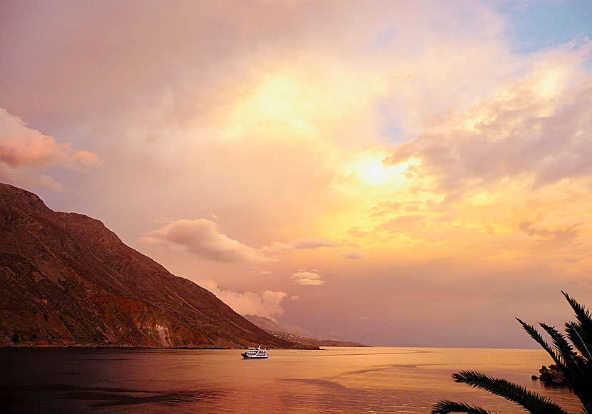 En utflykt till vackra Chora Sfakion och Loutro söder om Chania kan jag varmt rekommendera när du har semester i Chania på Kreta.