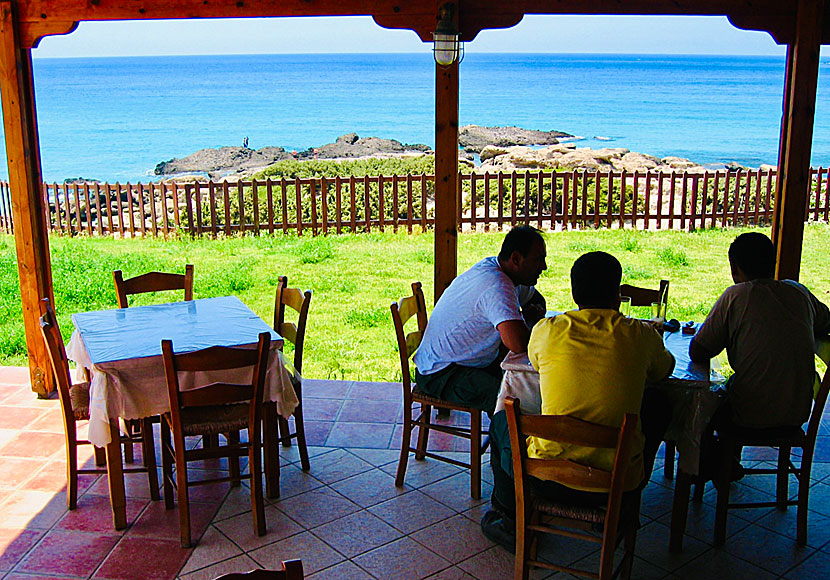 Restauranger och tavernor i Falassarna på västra Kreta.