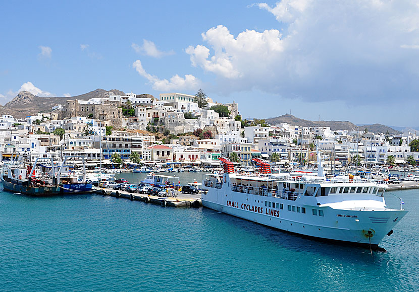 Express Skopelitis i hamnen på Naxos.