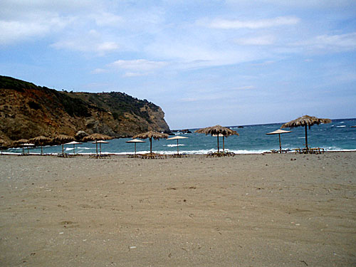 En alldeles tom och öde Xanemo Beach. Skiathos.