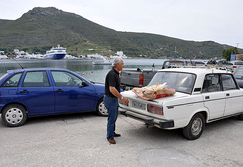 Äta lamm på Amorgos i påsk. 