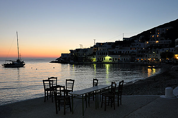 Kväll på tavernor i Katapola Xilokeratidi och på Amorgos.