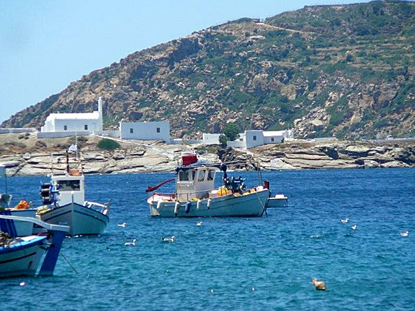 Sifnos. Faros. Chrysopigi.