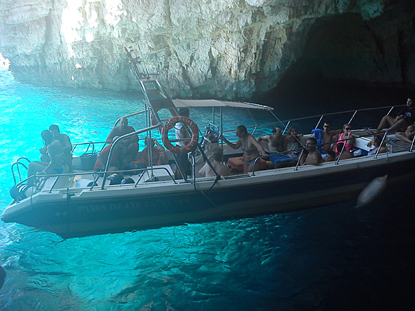 Antipaxos. Caves.