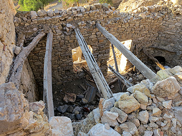 Mikro Chorio. Tilos.