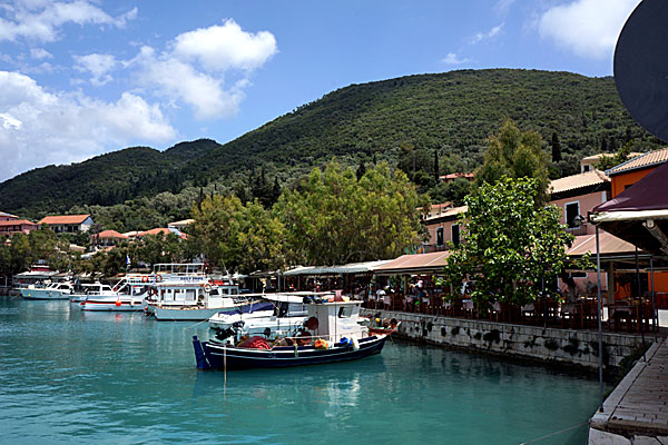 Hamnen i Vasiliki på Lefkas.