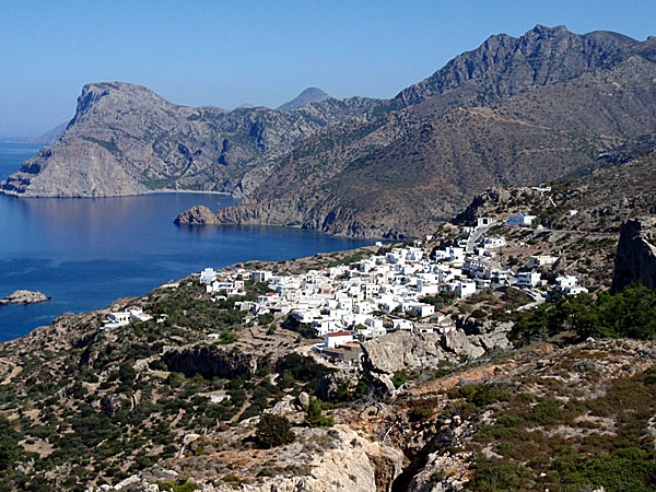 Den så otroligt vackert belägna byn Mesochori. Karpathos.