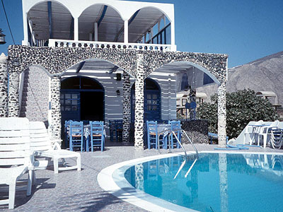 Honeymoon Beach Hotel. Perivolos/Santorini.